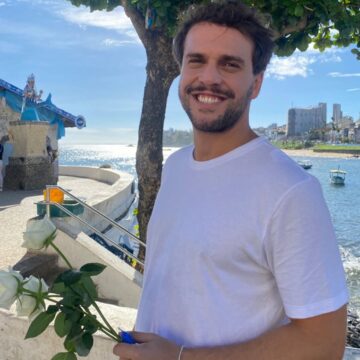 Filho de Pedro Bial abre álbum de fotos em Salvador