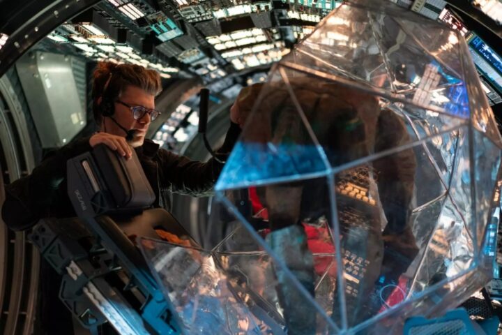 Personagem alienígena pode levar ator ao Oscar e desafia regras da Academia