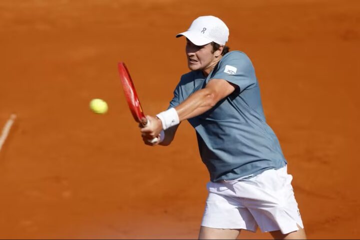 João Fonseca vence set, mas cai diante de top 10 nas quartas do ATP de Munique