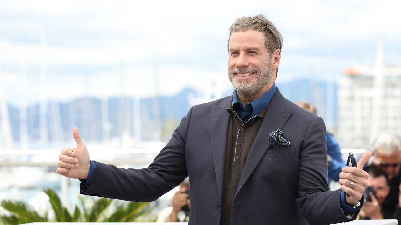 John Travolta estreia como diretor e apresenta novo filme no Festival de Cannes 2026