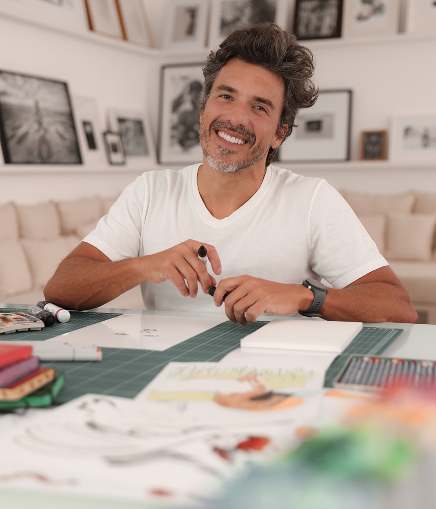 Exposição reúne 155 cadernos e revela universo onírico de Chico Baldini no Rio Vermelho