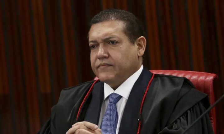 TSE elege Nunes Marques presidente; Mendonça será vice da Corte eleitoral