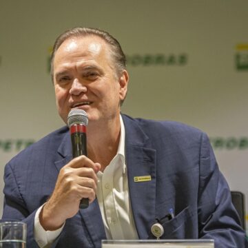 Petrobras demite diretor após críticas de Lula a leilão do gás de cozinha
