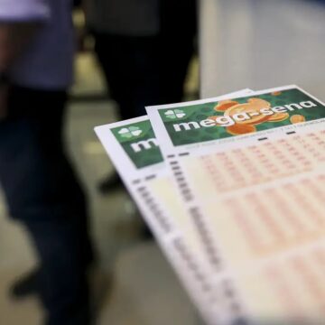 Mega-Sena acumulada vai sortear R$ 100 milhões neste sábado (25)