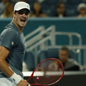 João Fonseca avança no Masters de Monte Carlo e chega às oitavas de final