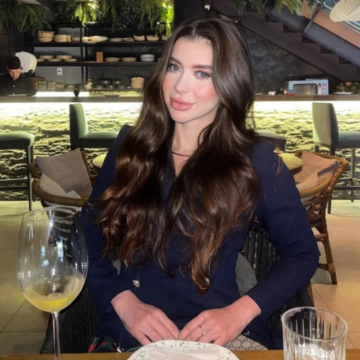 Velório da miss baiana Ana Luiza Mateus reúne familiares e amigos no sul da Bahia