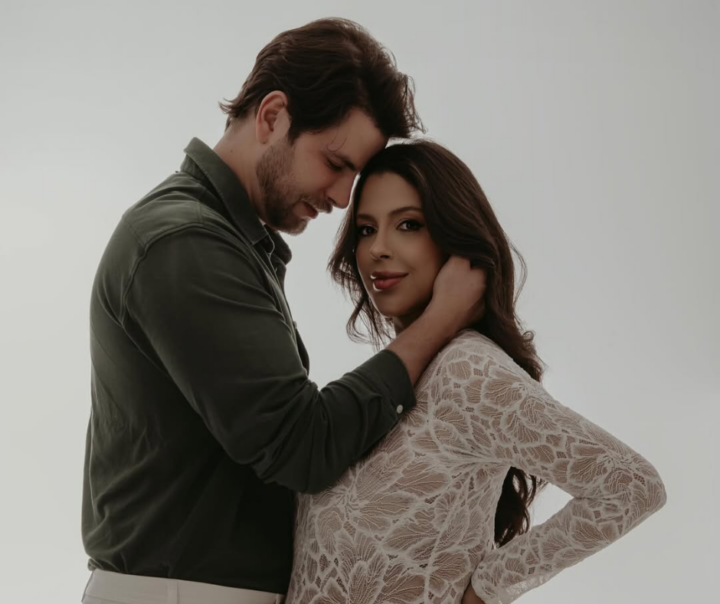 Laís Caldas celebra gestação e mostra ensaio de fotos com Gustavo Marsengo