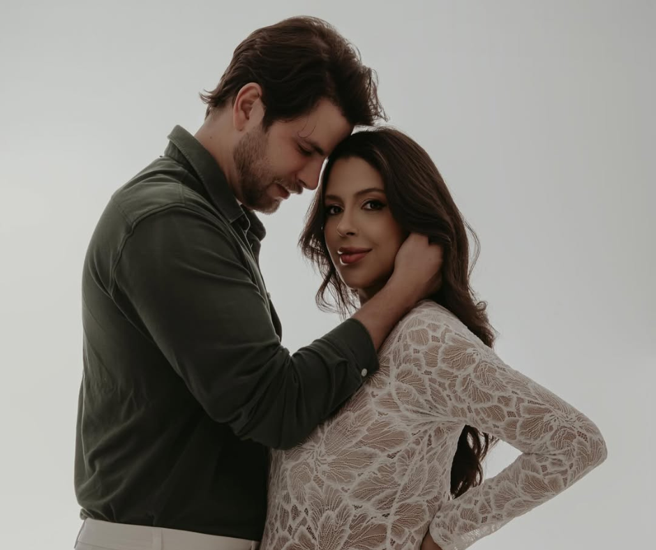 Laís Caldas celebra gestação e mostra ensaio de fotos com Gustavo Marsengo