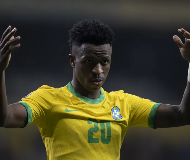 ‘Lei Vini Jr’ contra racismo é aprovada e já vale na Copa de 2026; entenda