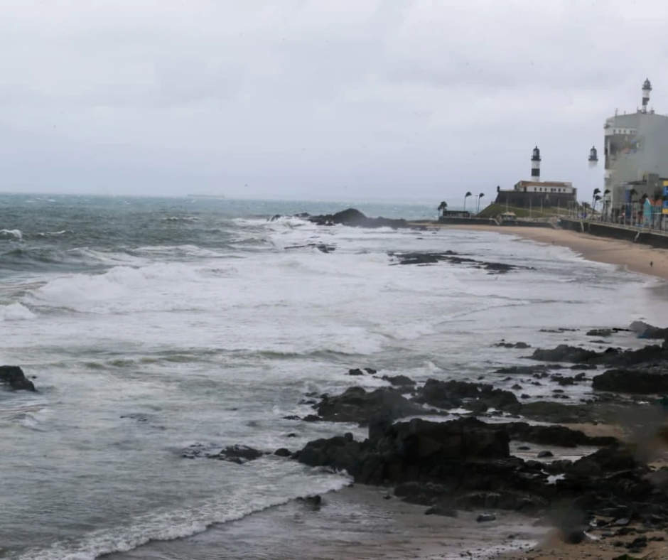 Salvador pode ter chuvas pontuais neste fim de semana; confira a previsão