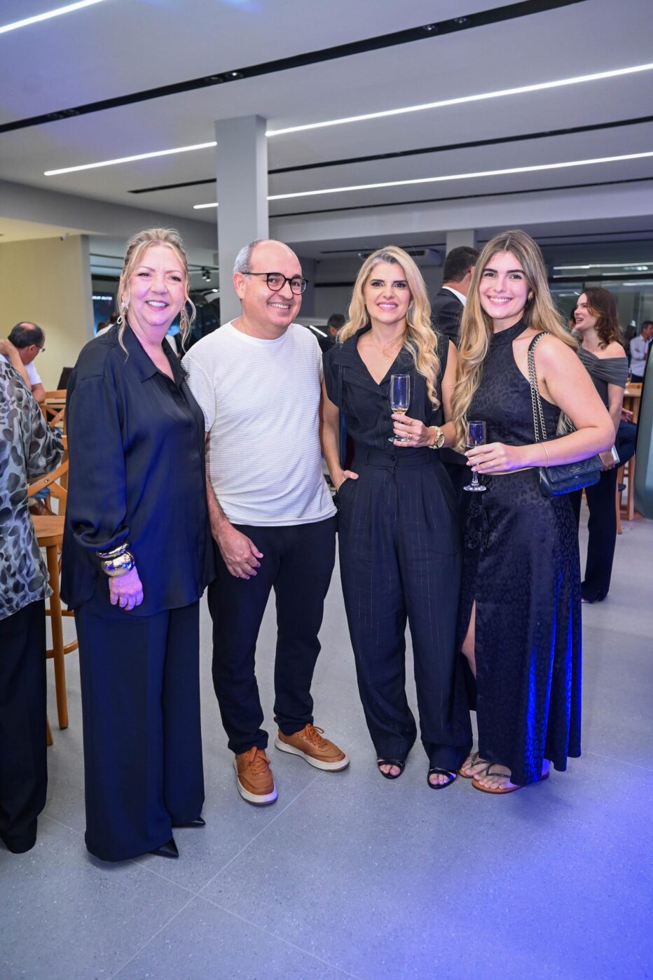 Renata Gonzalez, André Ricardo Cavalcanti, Carine Miranda e Maria Eduarda Miranda
