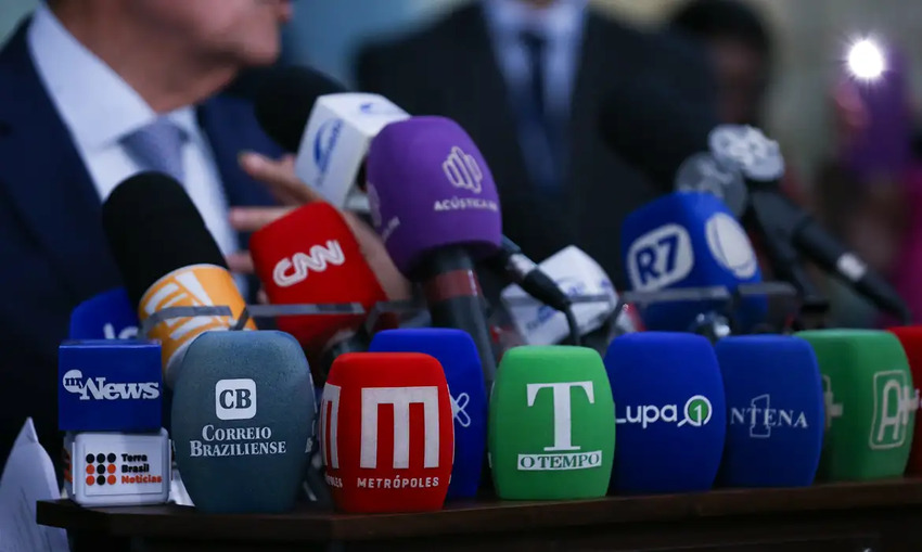 Pela primeira vez, Brasil ultrapassa EUA em ranking de liberdade de imprensa