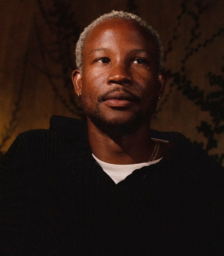 Premiado em Cannes e no BAFTA, cineasta Akinola Davies Jr. vem a Salvador para sessão especial