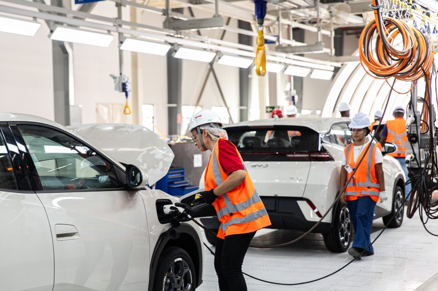 BYD realiza processo seletivo para PcD com 49 vagas e projeta 20 mil empregos na Bahia