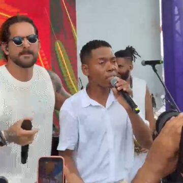 Fã surpreende Felipe Pezzoni ao cantar sucesso do arrocha em evento esportivo em Salvador; veja vídeo