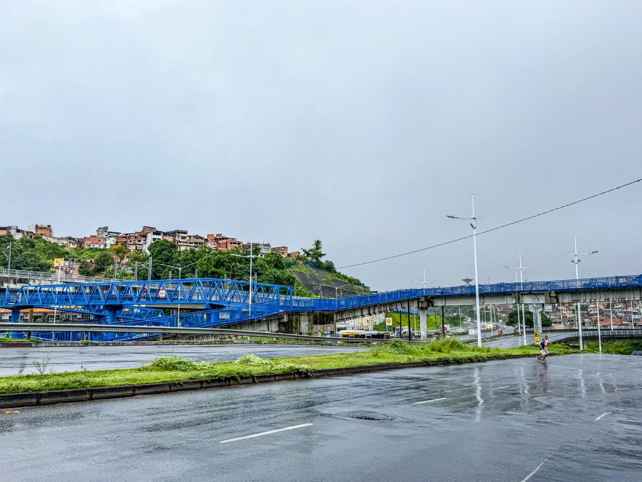 Salvador registra redução no volume de chuva na madrugada, mas tempo segue instável até sexta; veja previsão