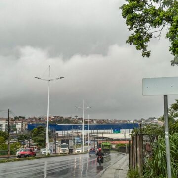 Após noite chuvosa, bairro de Salvador já supera volume esperado para todo o mês de julho