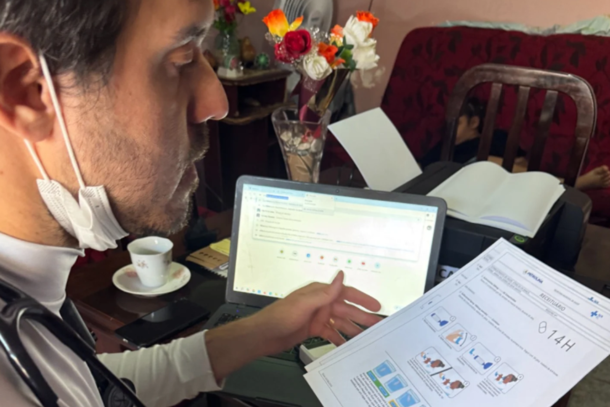 Médico cria receitas com desenhos para quem não sabe ler; iniciativa já chega à Bahia