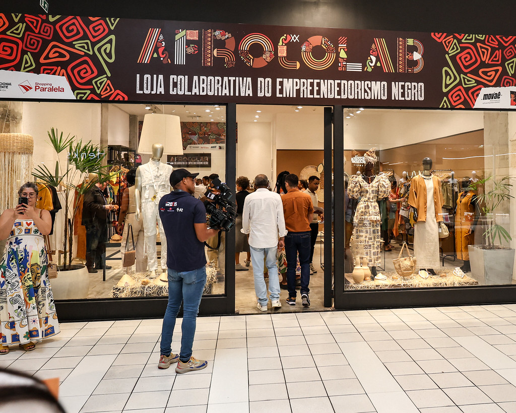 Afrocolab: Sepromi abre inscrições para ocupar loja colaborativa em shopping de Salvador