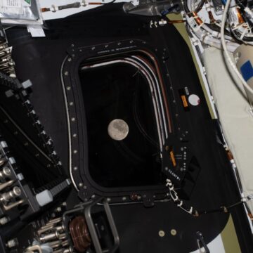 Nave da missão Artemis II atinge zona de influência gravitacional da Lua