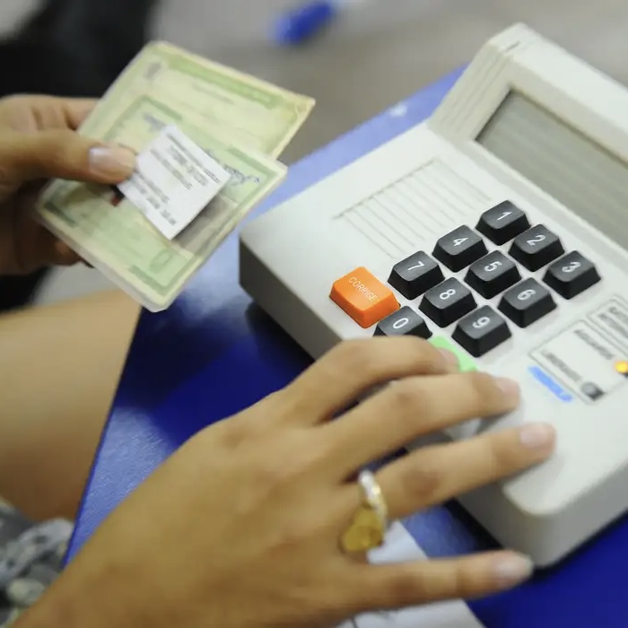 Eleitores baianos devem atualizar cadastro e emitir novo título até o início de maio; saiba como