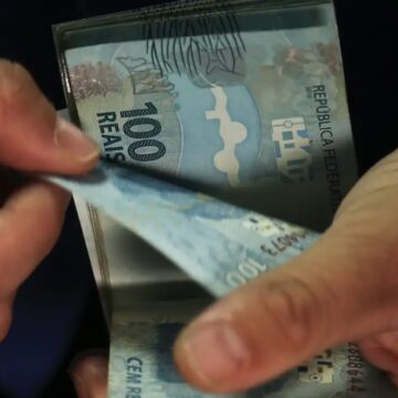 Governo Federal propõe salário mínimo de R$ 1.717 para 2027