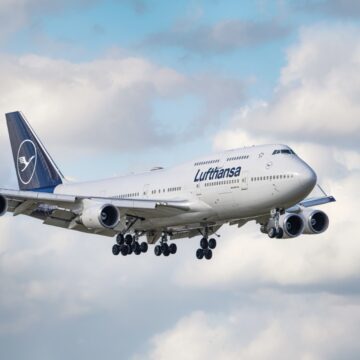 Lufthansa cancela 20 mil voos para economizar combustível devido à guerra no Irã; entenda