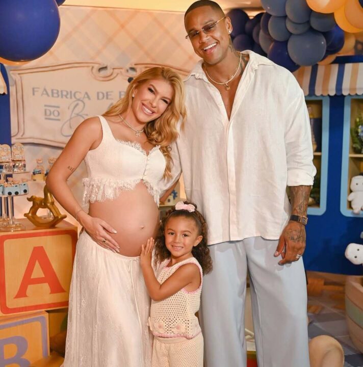 Léo Santana brinca sobre a escolha do nome do segundo filho: “Me faz passar por cada coisa”