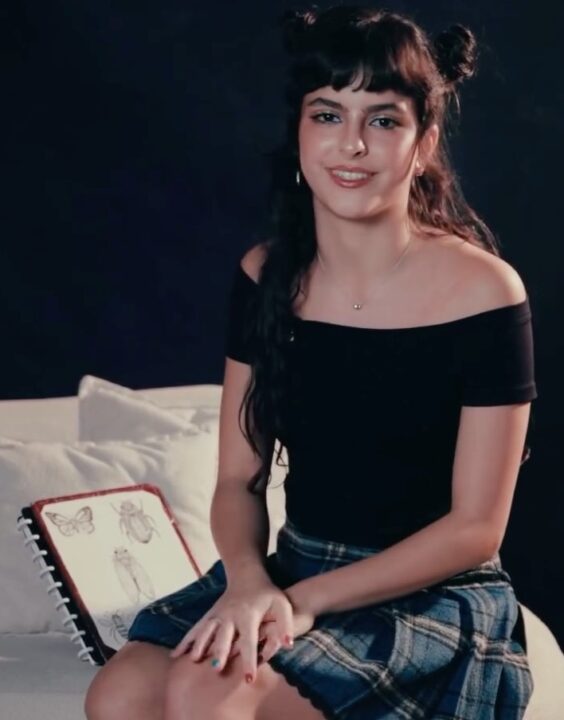 Aos 16 anos, filha de Luciano Camargo fala sobre lançamento do primeiro livro e ganha declaração do pai