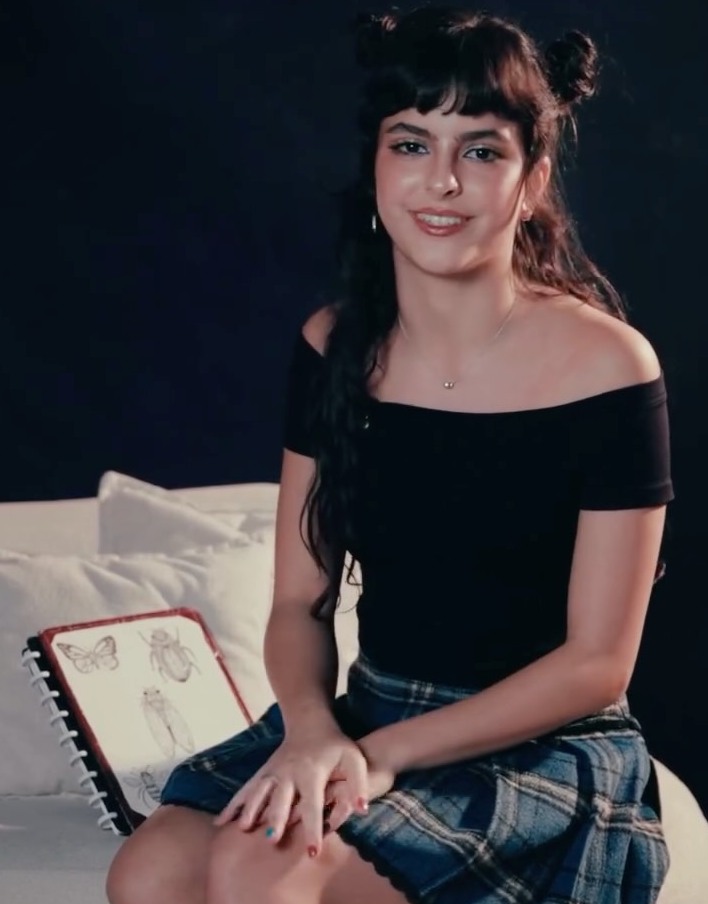 Aos 16 anos, filha de Luciano Camargo fala sobre lançamento do primeiro livro e ganha declaração do pai