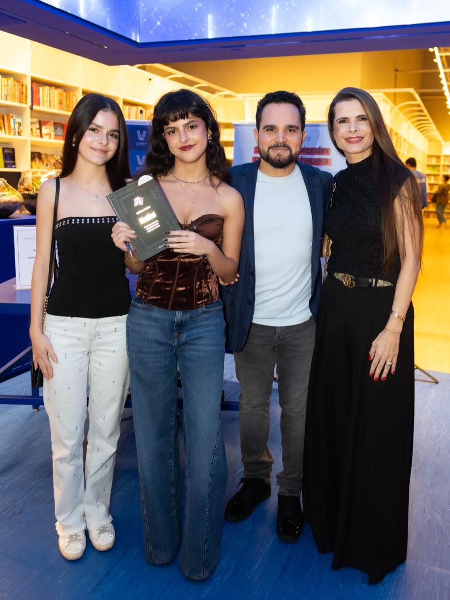 Filha de Luciano Camargo ganha homenagem do pai após lançamento do primeiro livro: “Orgulho que não cabe no peito”