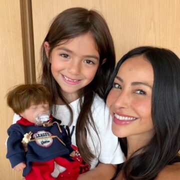 Sabrina Sato compartilha áudios divertidos da filha Zoe: “Estou falando sério, mãe”