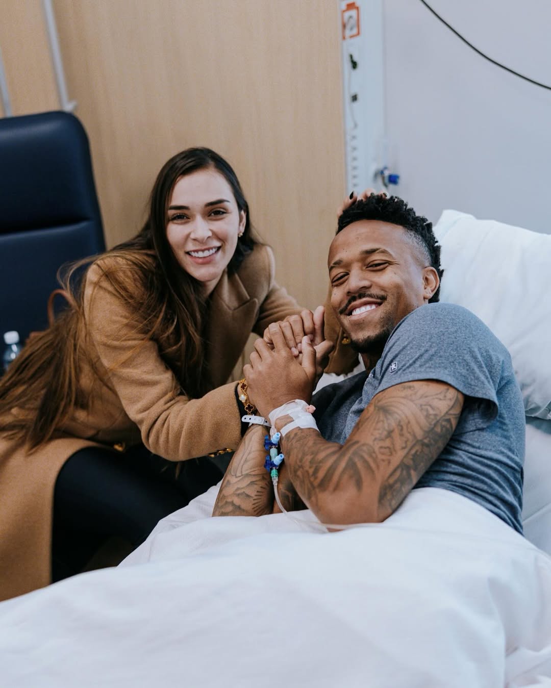 Éder Militão se pronuncia após sofrer lesão e ficar fora da Copa do Mundo: “A luta continua”