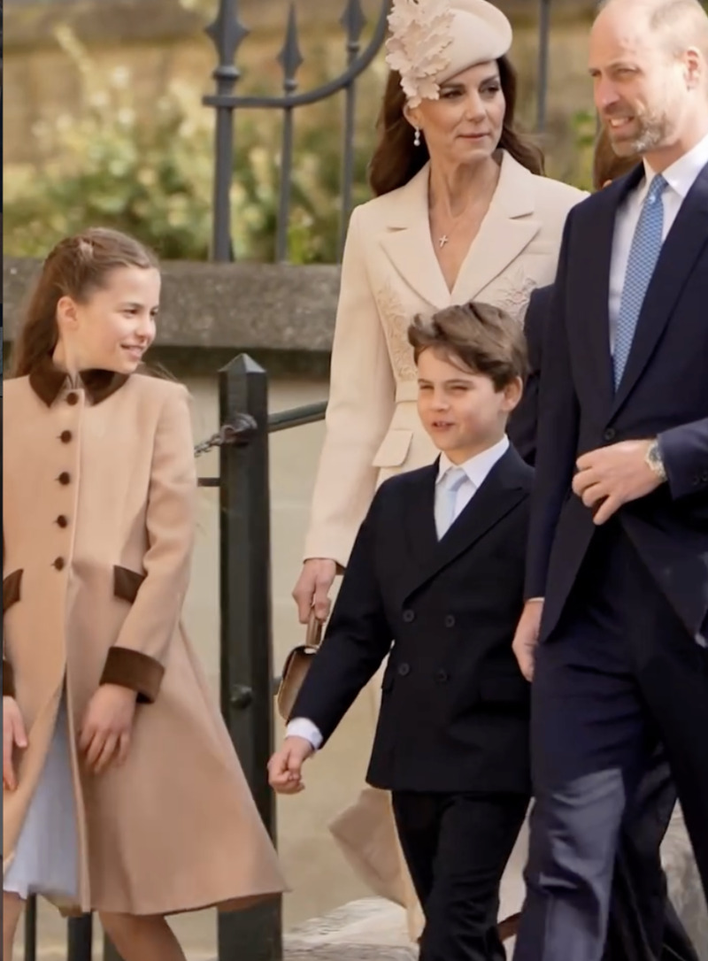 Após dois anos, príncipe William e Kate Middleton participam da missa de Páscoa com os filhos