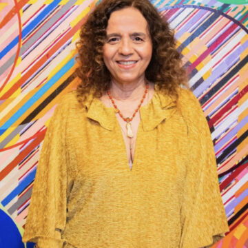 Beatriz Milhazes encerra mostra no Museu de Arte da Bahia com programação especial; confira