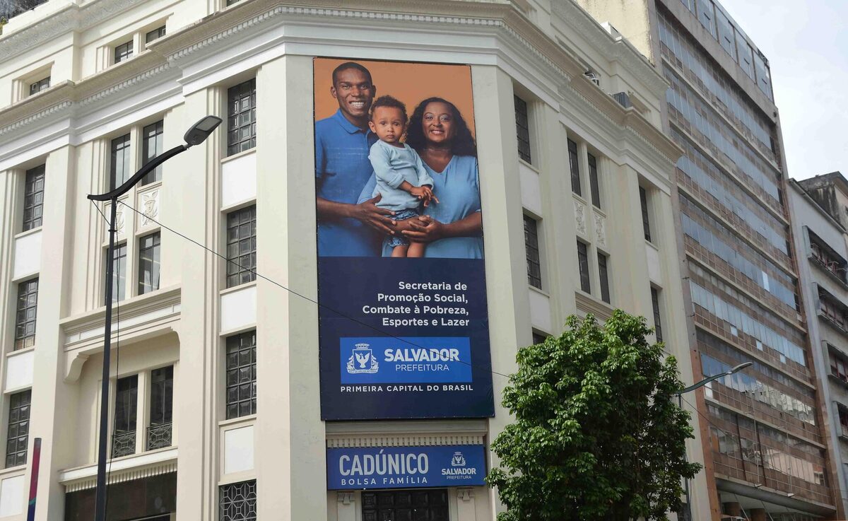 Salvador recebe mutirão de emissão de certidões de nascimento e casamento