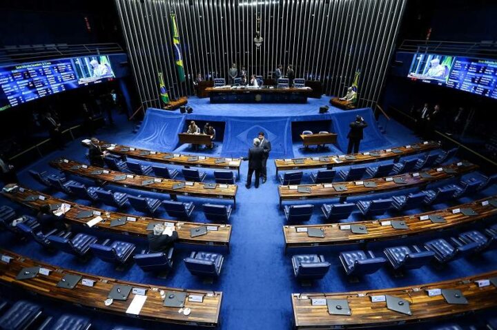 Relatório contra Moraes, Toffoli e Gilmar é derrubado em votação na CPI do Crime Organizado