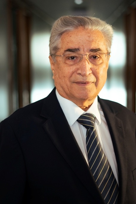 Ex-senador e ministro, Waldeck Ornélas lança obra que denuncia isolamento logístico da Bahia