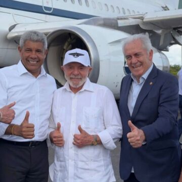 Lula chega a Salvador para anunciar obras de mobilidade e moradia