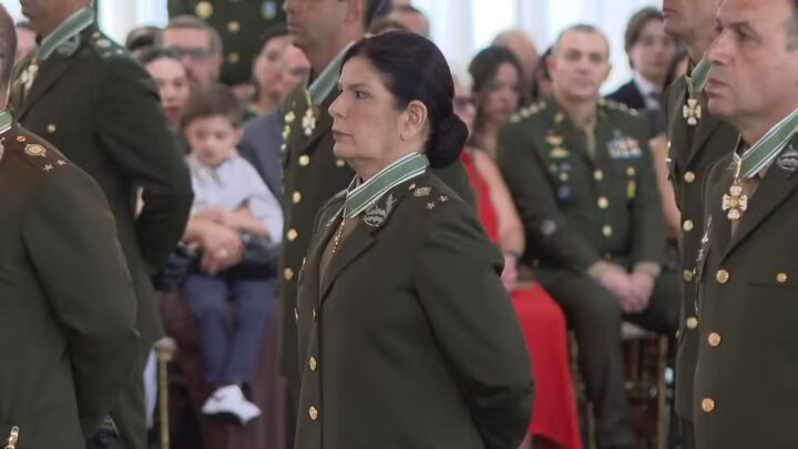 Exército promove 1ª mulher a general e marca avanço histórico nas Forças Armadas
