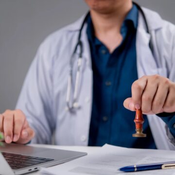 Nova lei obriga empresas a informar sobre direito a três dias de folga sem desconto; saiba detalhes