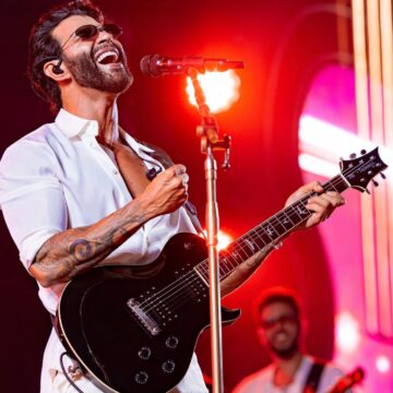 Gusttavo Lima se apresenta no litoral norte da Bahia nesta quarta-feira (8); saiba mais