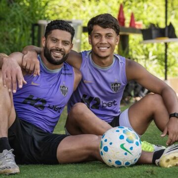 Fizeram as pazes? Hulk posa com filho mais velho em treino e ex-mulher reage