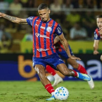 Nos acréscimos, Bahia vence Mirassol de virada e volta ao G4