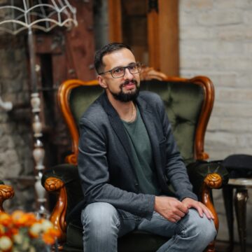 Autor ucraniano Lyubko Deresh lança o romance “Lá, onde há vento” em Salvador