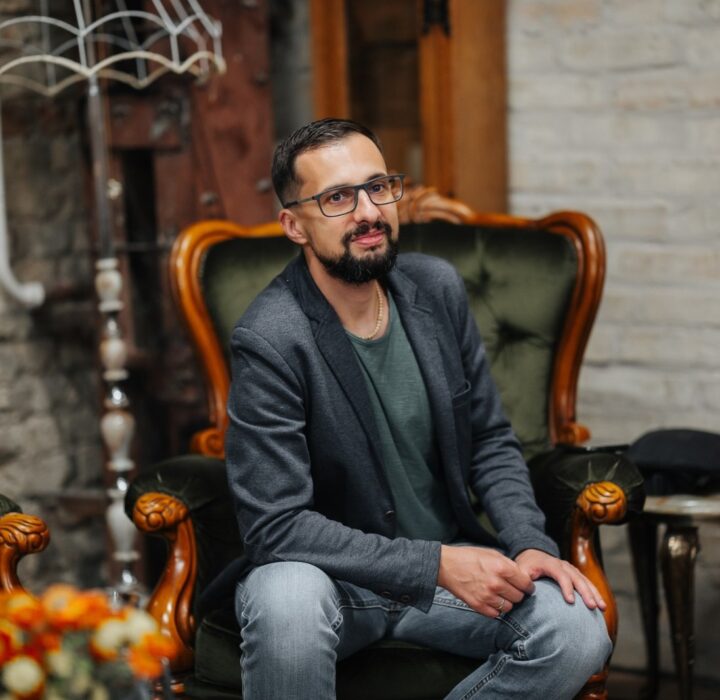 Autor ucraniano Lyubko Deresh lança o romance “Lá, onde há vento” em Salvador