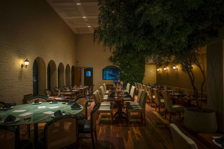 Tradicional restaurante italiano, Alfredo’Ro reinaugura em Ondina após reforma; veja como ficou