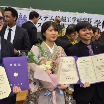 Ex-aluno do Vieira, pesquisador baiano Pedro Valois se torna PhD em universidade no Japão