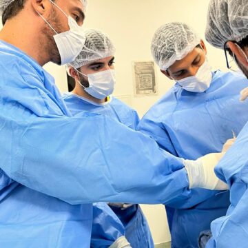 Hospital na Bahia realiza 1ª cirurgia de punho minimamente invasiva pelo SUS