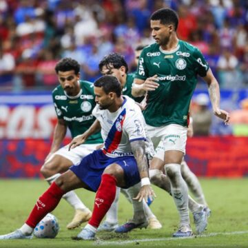 Bahia perde do Palmeiras com gol contra no fim e vê invencibilidade cair na Fonte Nova; veja gols e lances